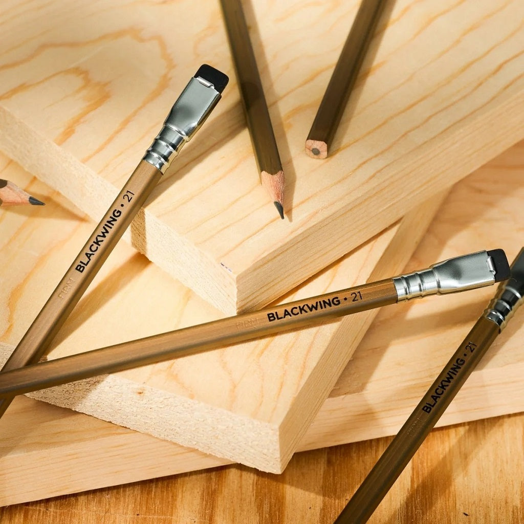 Volume 21 Pencil Set