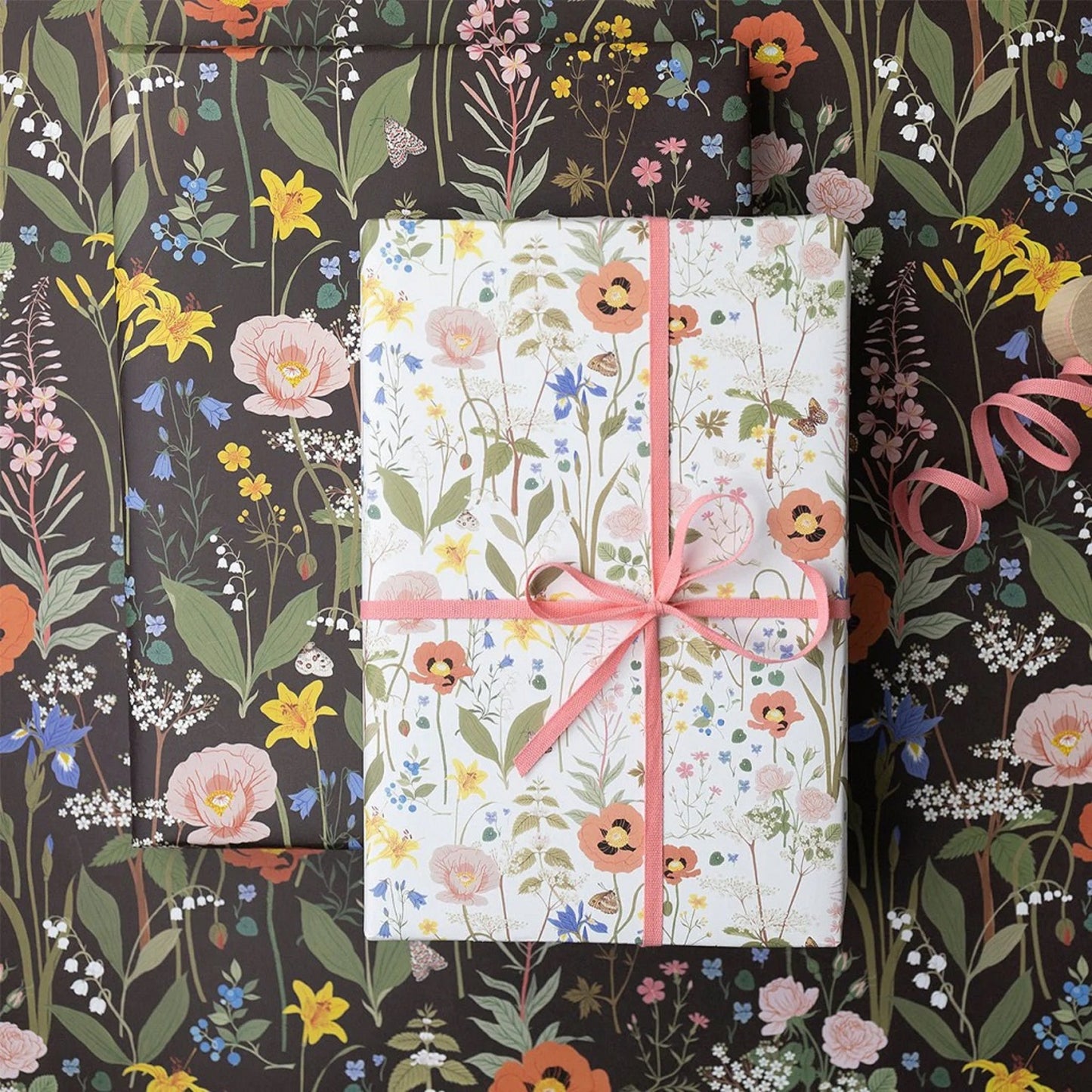 Wild Flowers Double Sided Wrapping Sheets